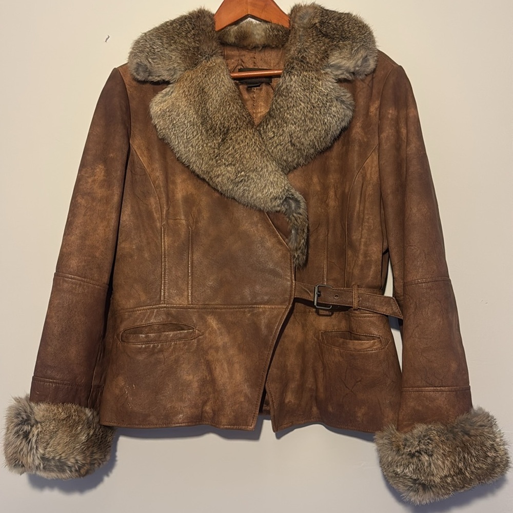 VINTAGE DANIER LEATHER JACKET WITH RABBIT FUR TRIMMING ON COLLAR AND CUFFS L